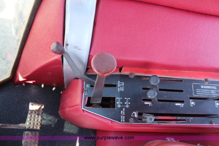 image for item K6875 1982 White 2-135 tractor