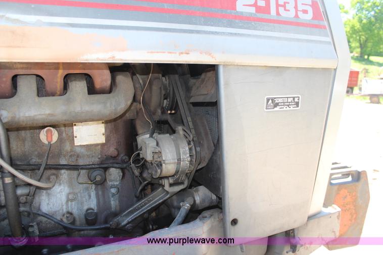 image for item K6875 1982 White 2-135 tractor