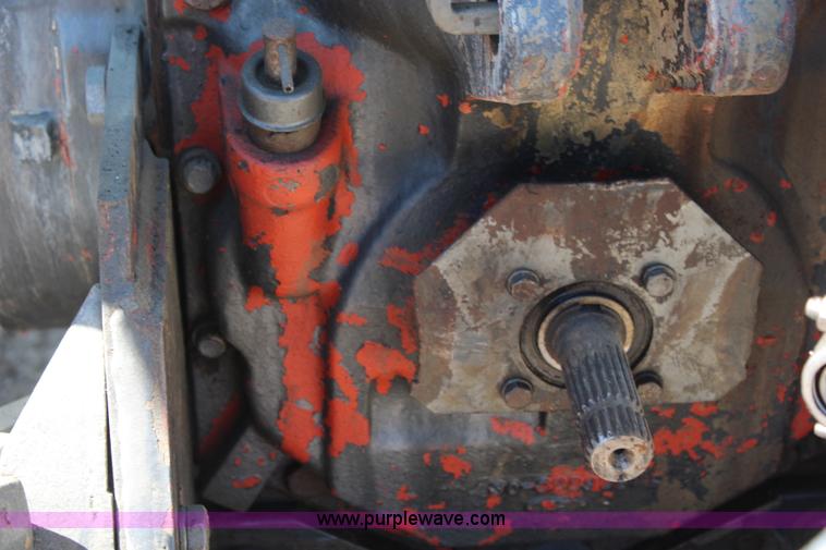 image for item K6875 1982 White 2-135 tractor