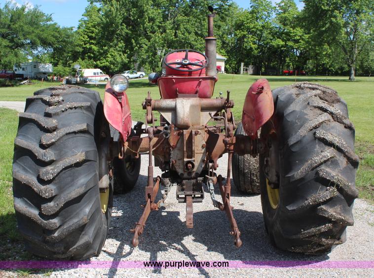 image for item K6889 1960 Massey-Ferguson 85 row crop tractor