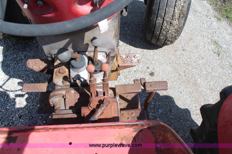 image for item K6889 1960 Massey-Ferguson 85 row crop tractor