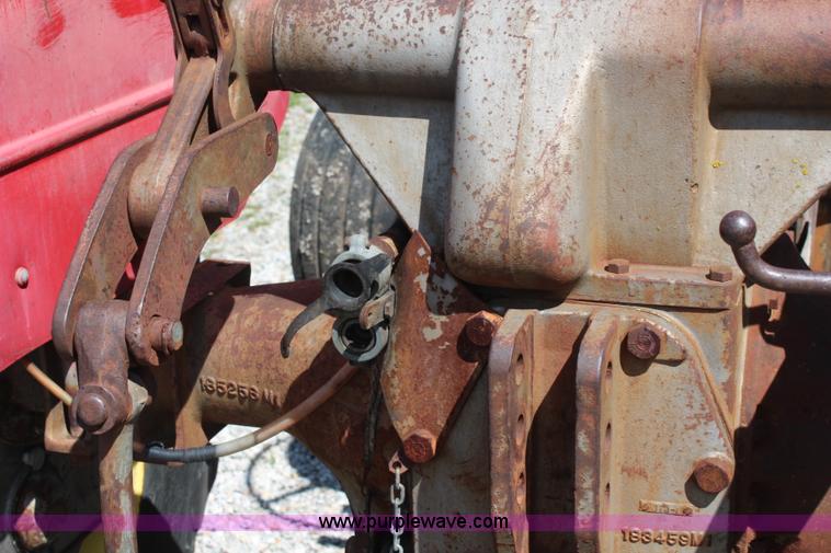 image for item K6889 1960 Massey-Ferguson 85 row crop tractor