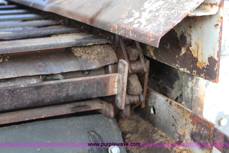 image for item K6975 1967 International Loadstar 1600 applicator truck