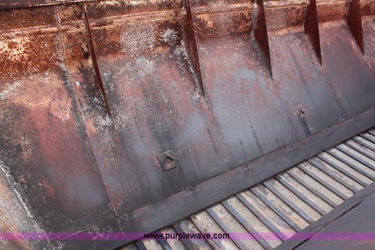 image for item K6975 1967 International Loadstar 1600 applicator truck