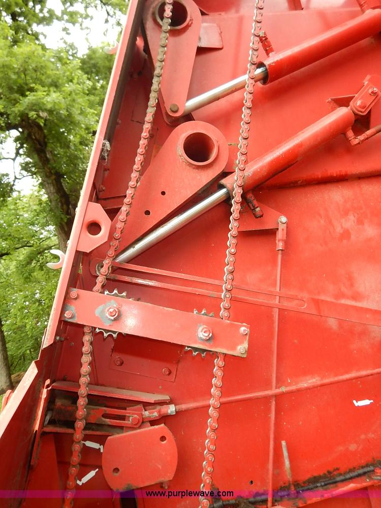 image for item K7435 Case IH 8460 round baler