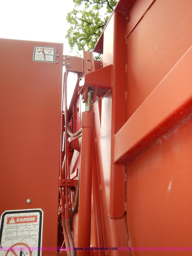 image for item K7435 Case IH 8460 round baler