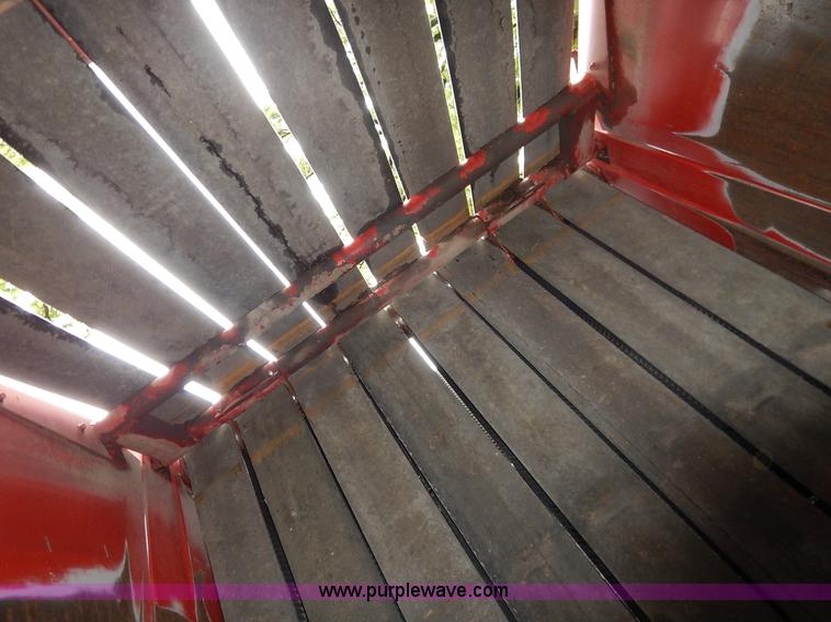 image for item K7435 Case IH 8460 round baler