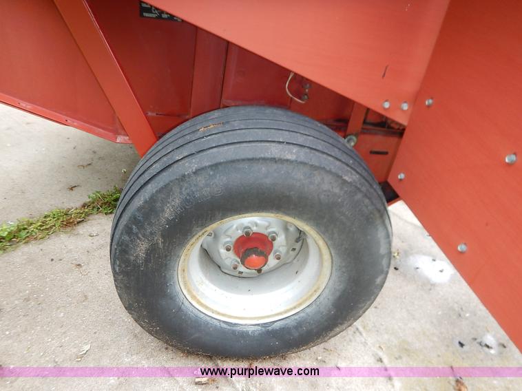 image for item K7435 Case IH 8460 round baler