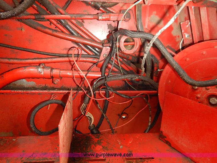 image for item K7435 Case IH 8460 round baler
