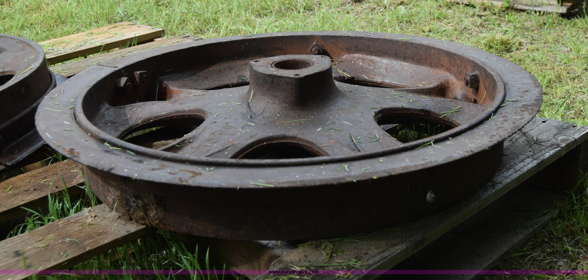 Farmall H steel wheels in Buhler, KS Item BP9171 sold Purple Wave