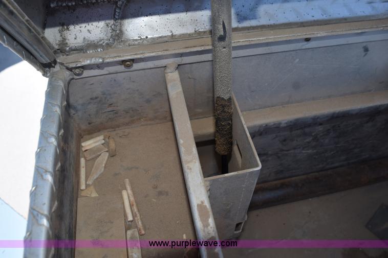 image for item AQ9134 (2) Knaack toolboxes