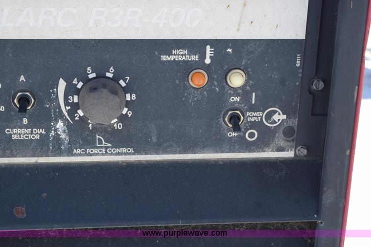 image for item AQ9137 Lincoln R3R-400 arc welder