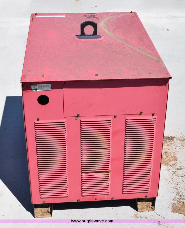 image for item AQ9138 Lincoln R3R-400 arc welder