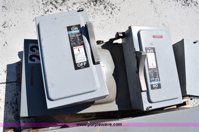 image for item AQ9142 (7) breaker boxes