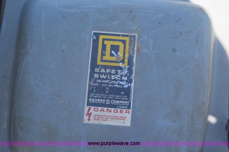 image for item AQ9142 (7) breaker boxes