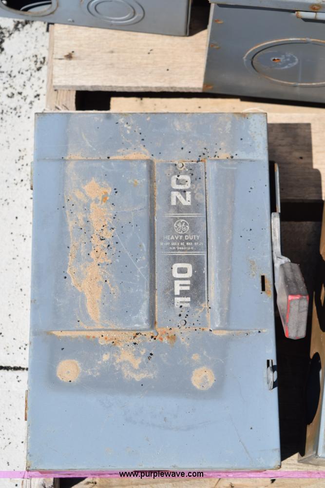 image for item AQ9142 (7) breaker boxes