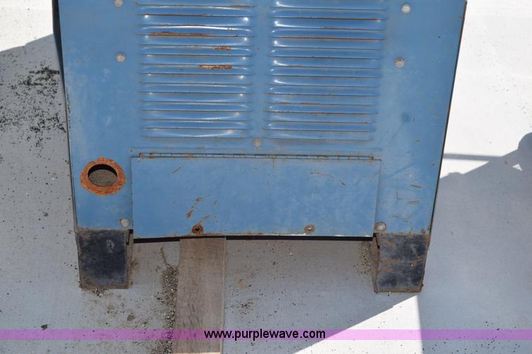 image for item AQ9148 Miller CP-250TS arc welder