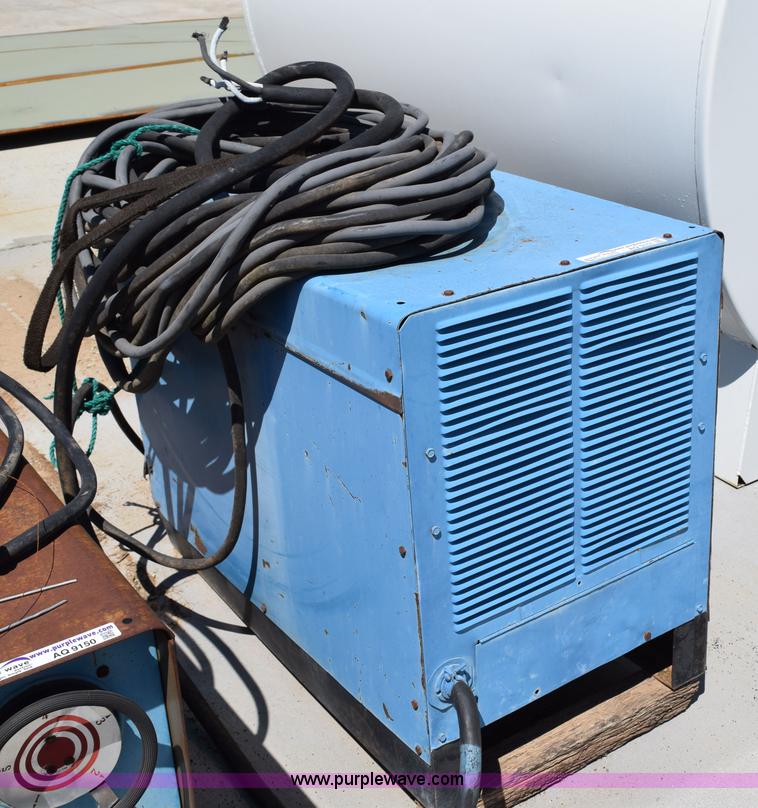 image for item AQ9151 DC arc welder