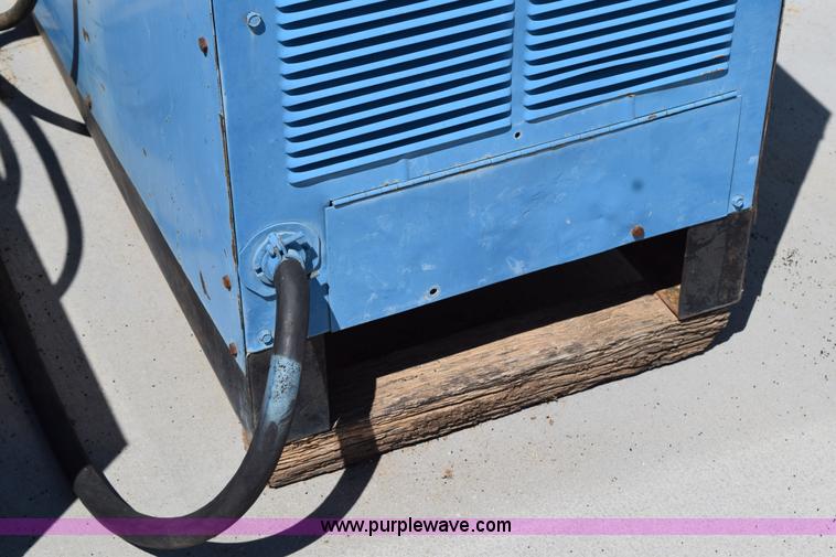 image for item AQ9151 DC arc welder