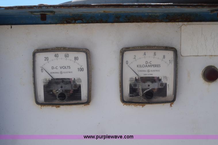 image for item AQ9151 DC arc welder