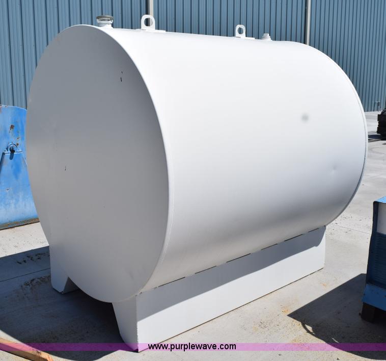 image for item AQ9152 Fuel tank