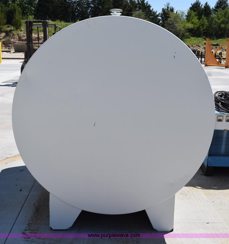 image for item AQ9152 Fuel tank