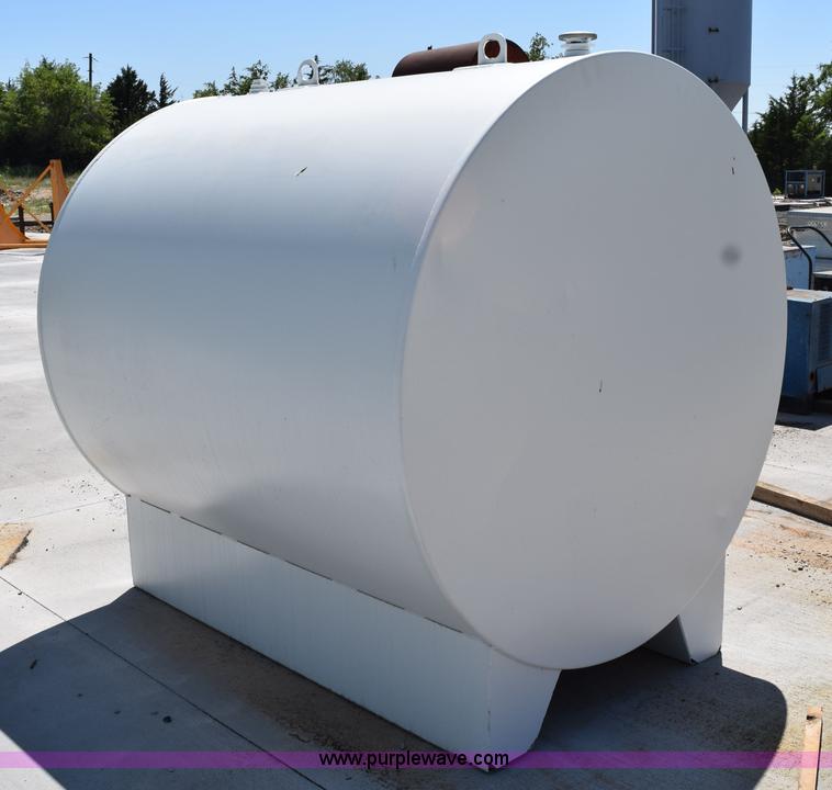 image for item AQ9152 Fuel tank