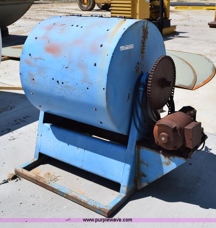 image for item AQ9164 Part tumbler