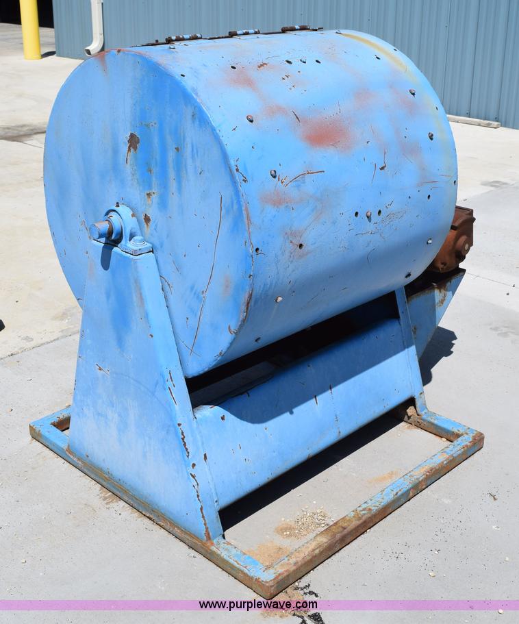 image for item AQ9164 Part tumbler