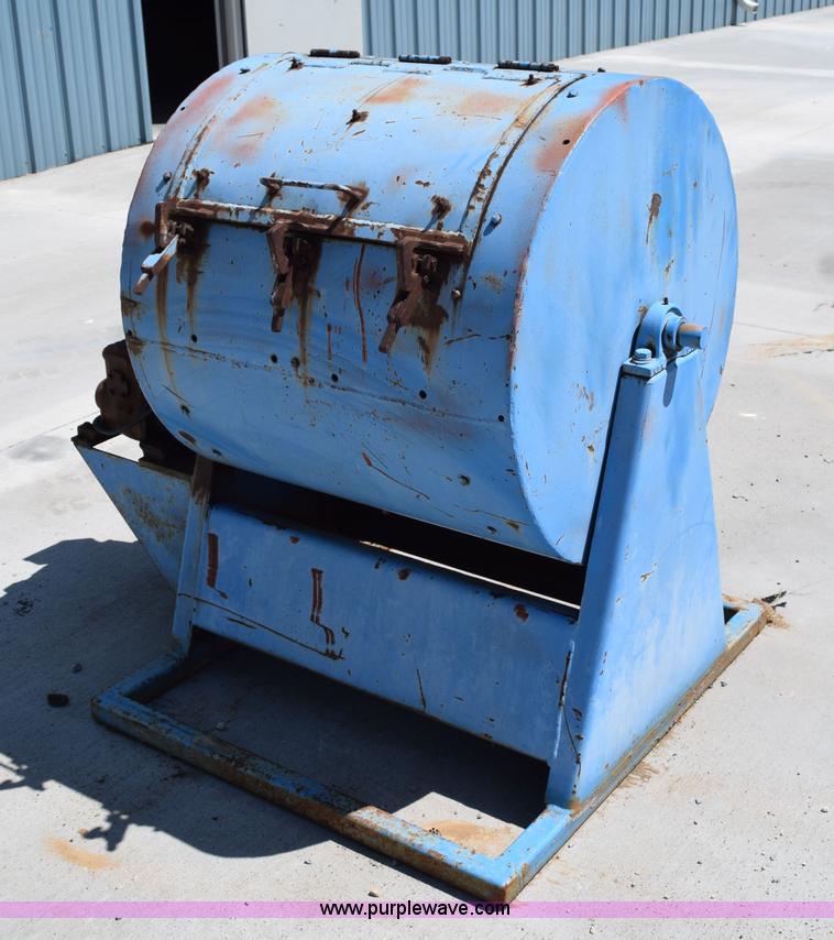 image for item AQ9164 Part tumbler