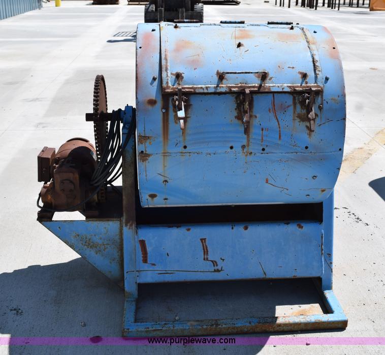 image for item AQ9164 Part tumbler