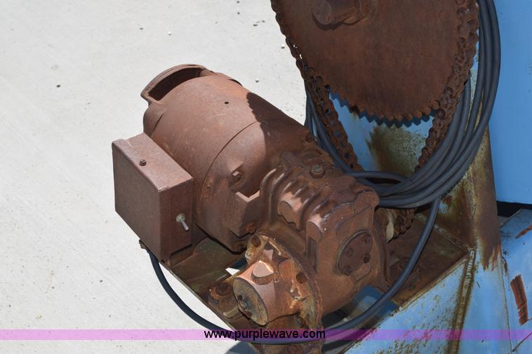 image for item AQ9164 Part tumbler