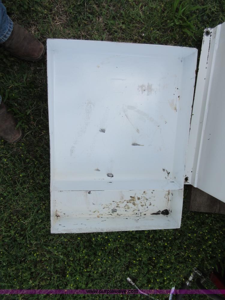 image for item BA9291 Truck mounted oil tanks