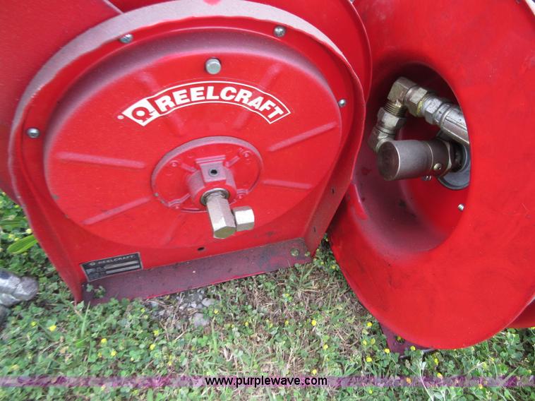 image for item BA9291 Truck mounted oil tanks