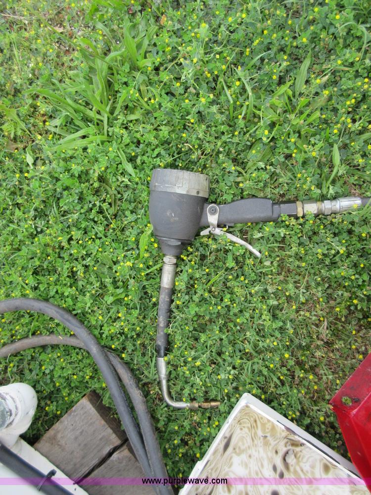 image for item BA9291 Truck mounted oil tanks