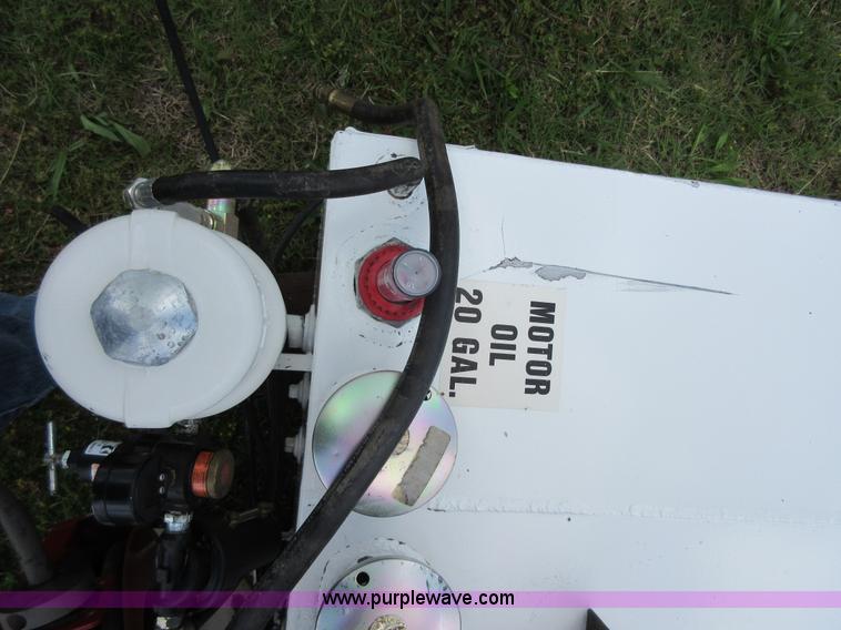 image for item BA9292 Truck mounted oil tanks