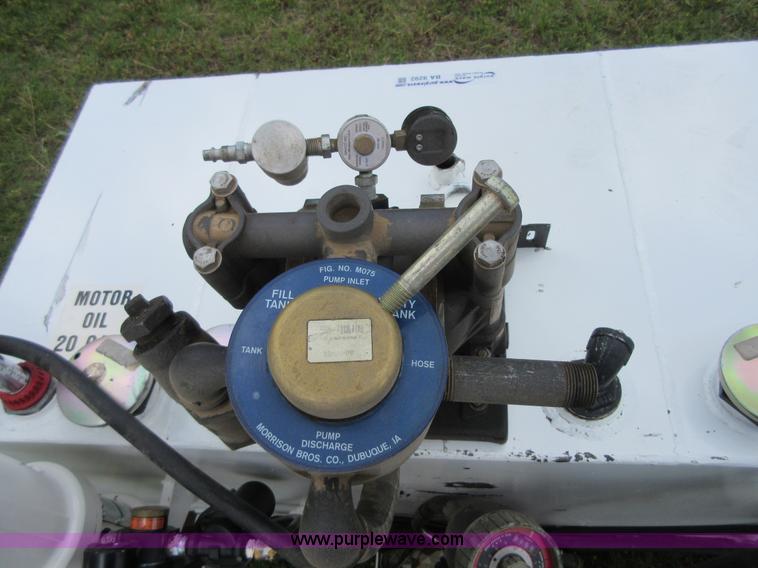 image for item BA9292 Truck mounted oil tanks