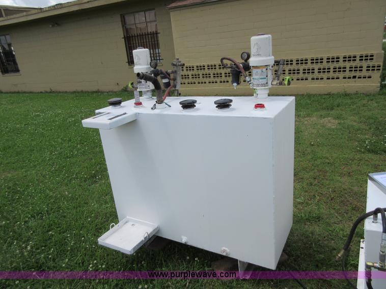 image for item BA9293 Oil tank