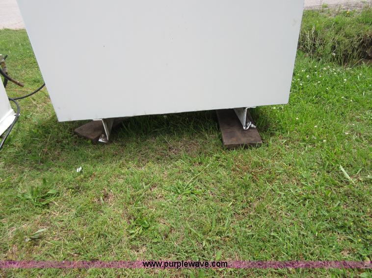 image for item BA9293 Oil tank