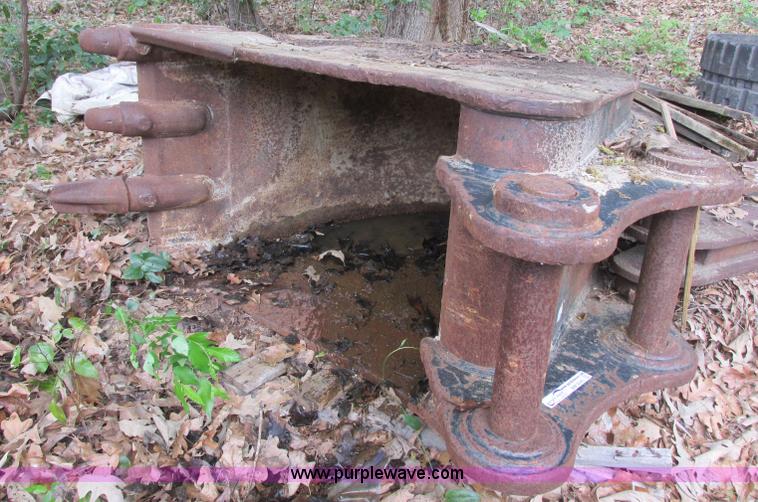 image for item BM9245 Excavator bucket