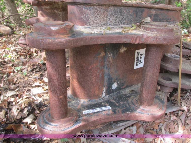 image for item BM9245 Excavator bucket