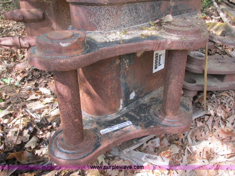 image for item BM9245 Excavator bucket