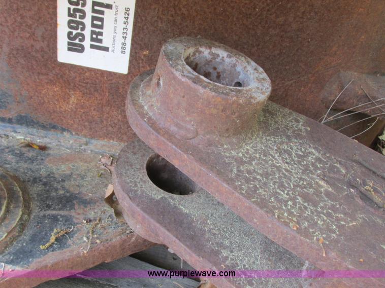 image for item BM9246 Hensley excavator thumb