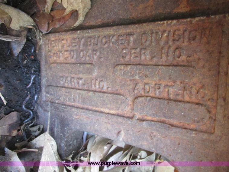 image for item BM9246 Hensley excavator thumb