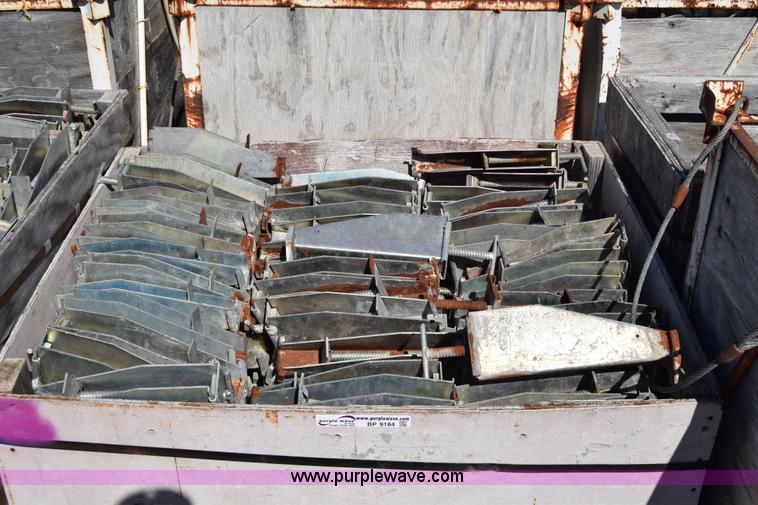 image for item BP9184 Barhanger board hanger system