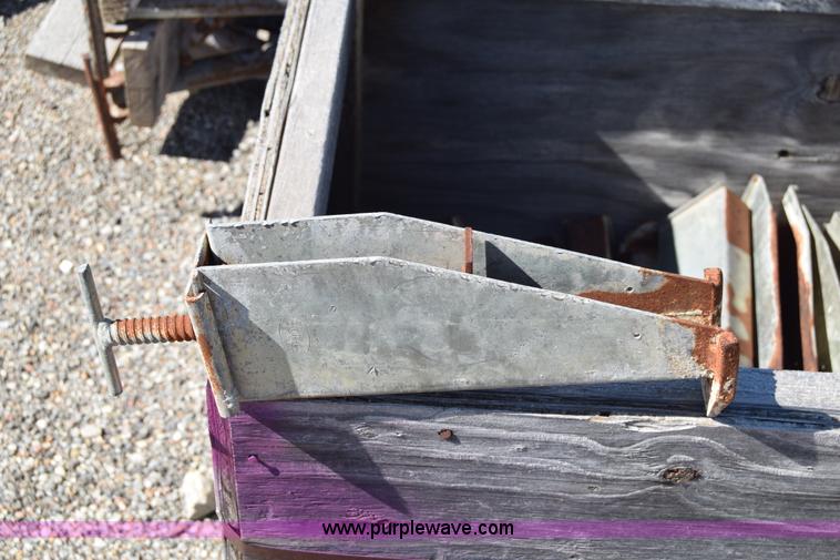 image for item BP9184 Barhanger board hanger system