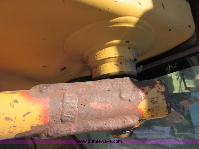 image for item D2433 1990 Case 580K backhoe