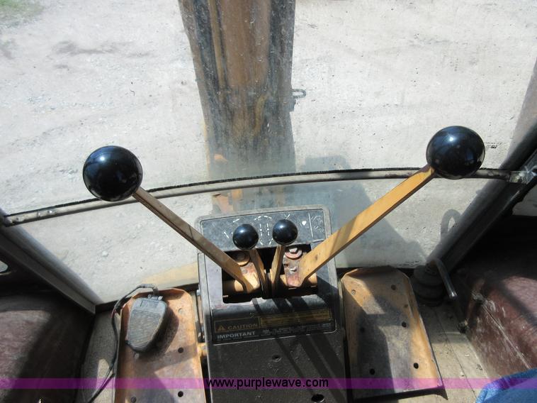 image for item D2433 1990 Case 580K backhoe