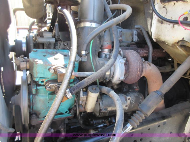 image for item D2434 1989 Ford LN8000 refuse truck