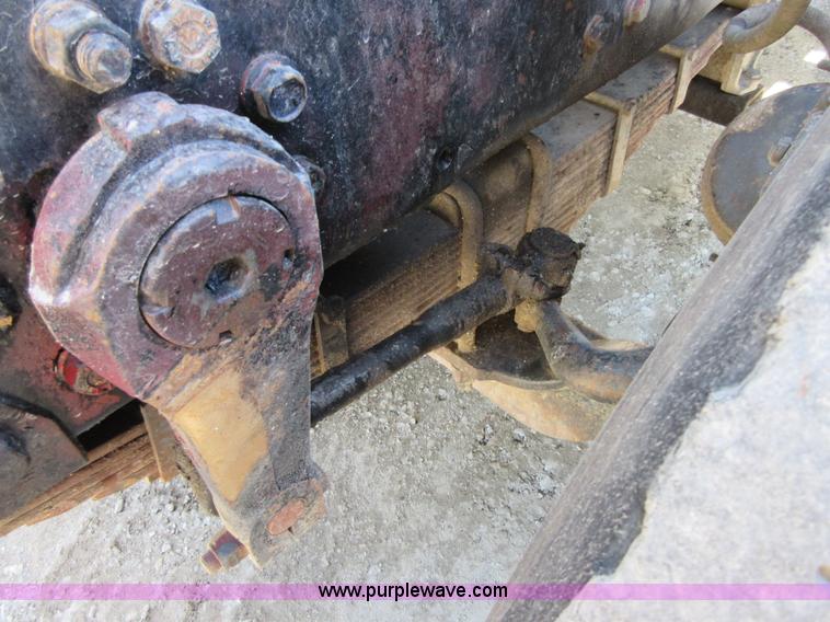 image for item D2435 1981 Mack DM6855 roll off truck